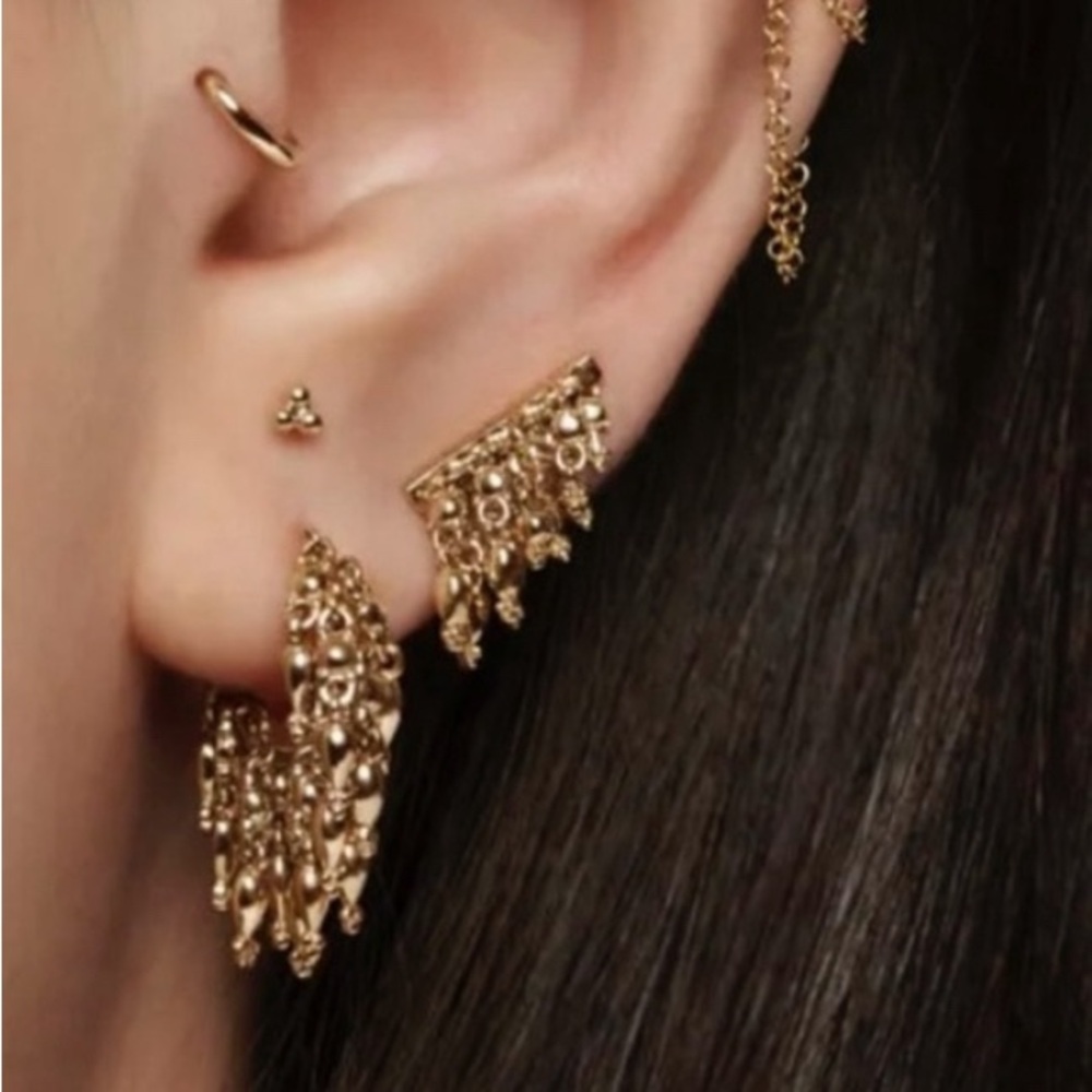 Maria Tash Tassel Bar threaded stud earring